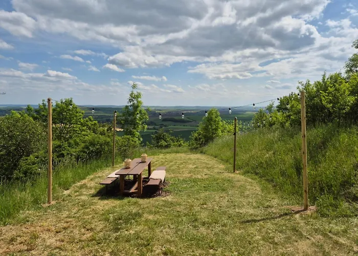 Glamping Nad Vinicemi - Kousek Od Brna Vinicne Sumice